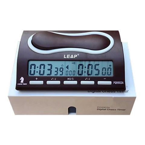 dong-ho-thi-dau-co-vua-co-tuong-leap